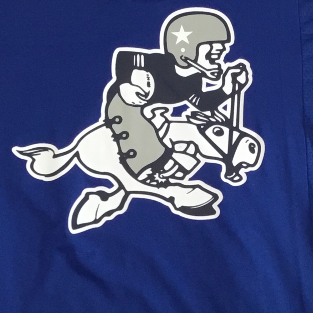 Fanatics Cowboys Royal Blue Short Sleeve Tee with Vintage Rider Graphic SZ XL